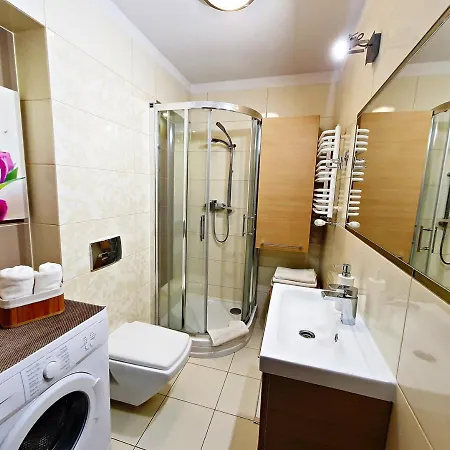 Apartment Sun&fun Royal W Otoczeniu Zieleni Blisko Dworca Pkp I Sklepow