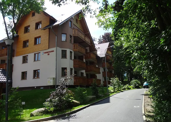 Sun&fun Royal W Otoczeniu Zieleni Blisko Dworca Pkp I Sklepow