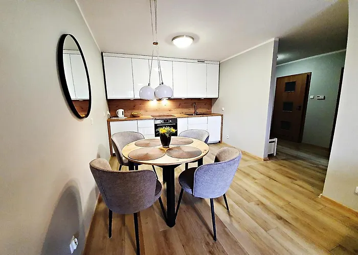 Sun&fun Royal W Otoczeniu Zieleni Blisko Dworca Pkp I Sklepow * קרפאז'